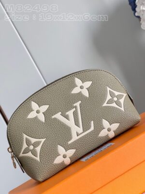 Louis Vuitton Pochette Cosmétique PM