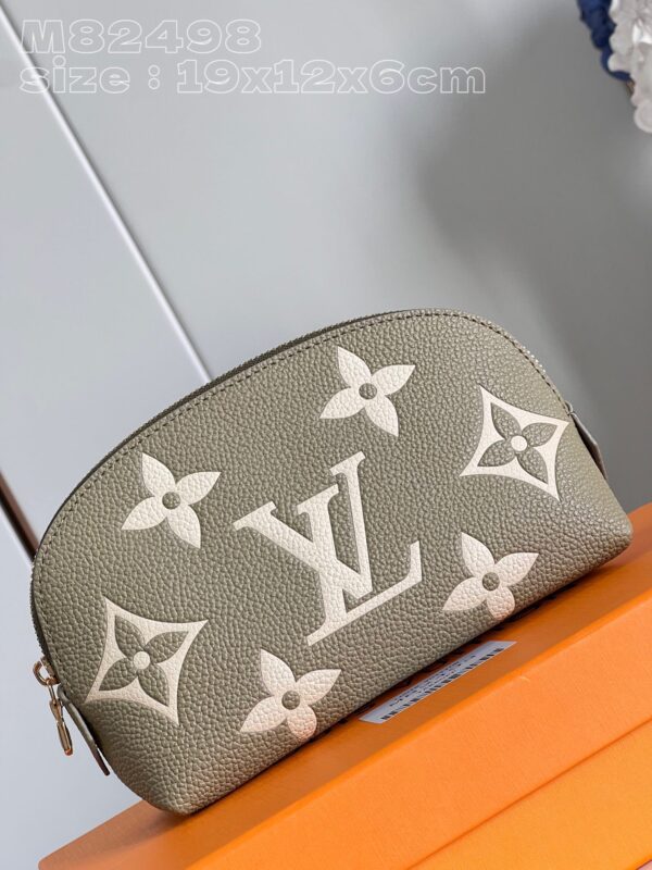 Louis Vuitton Pochette Cosmétique PM