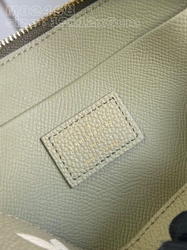 Louis Vuitton Pochette Cosmétique PM