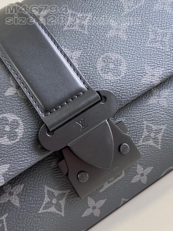Louis Vuitton S-Cape Messenger