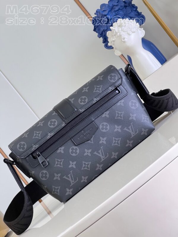 Louis Vuitton S-Cape Messenger