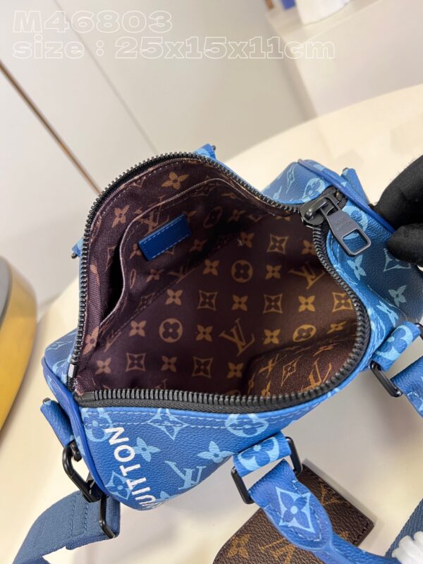 Louis Vuitton  Keepall Bandoulière 25