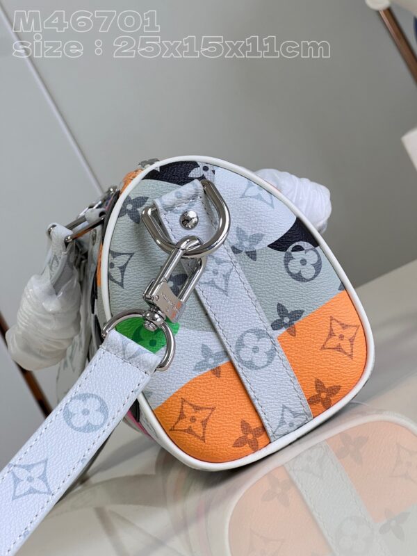Louis Vuitton Keepall Bandoulière 25