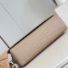 Louis Vuitton Takeoff Messenger