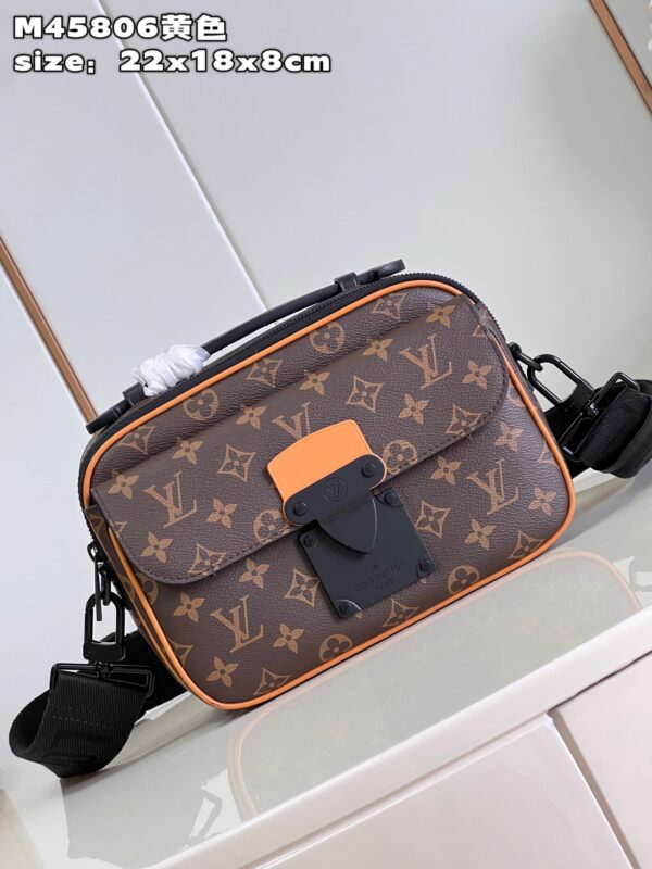 Louis Vuitton S Lock Messenger