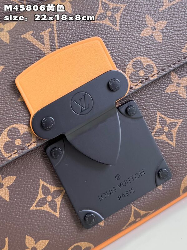 Louis Vuitton S Lock Messenger