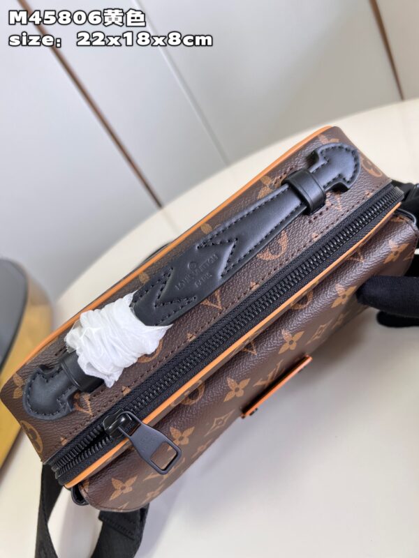 Louis Vuitton S Lock Messenger