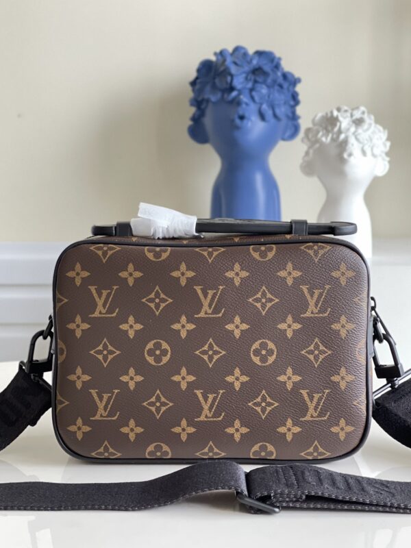 Louis Vuitton S Lock Messenger