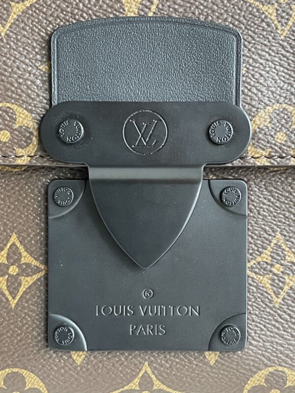 Louis Vuitton S Lock Messenger