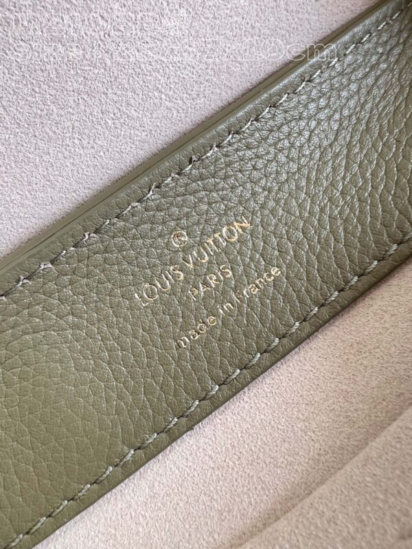Louis Vuitton  Lockme Ever Mini