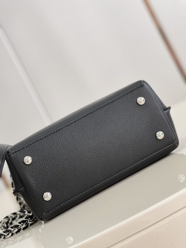 Louis Vuitton  Lockme Ever Mini