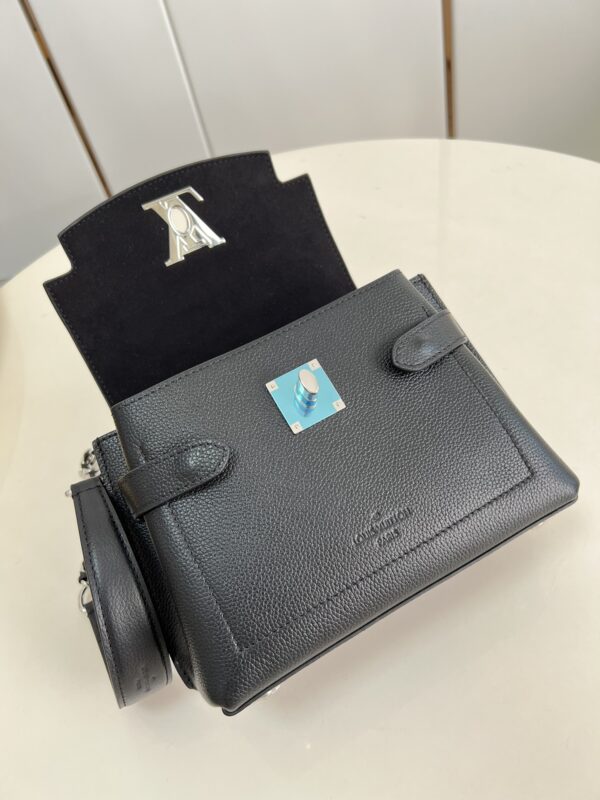 Louis Vuitton  Lockme Ever Mini