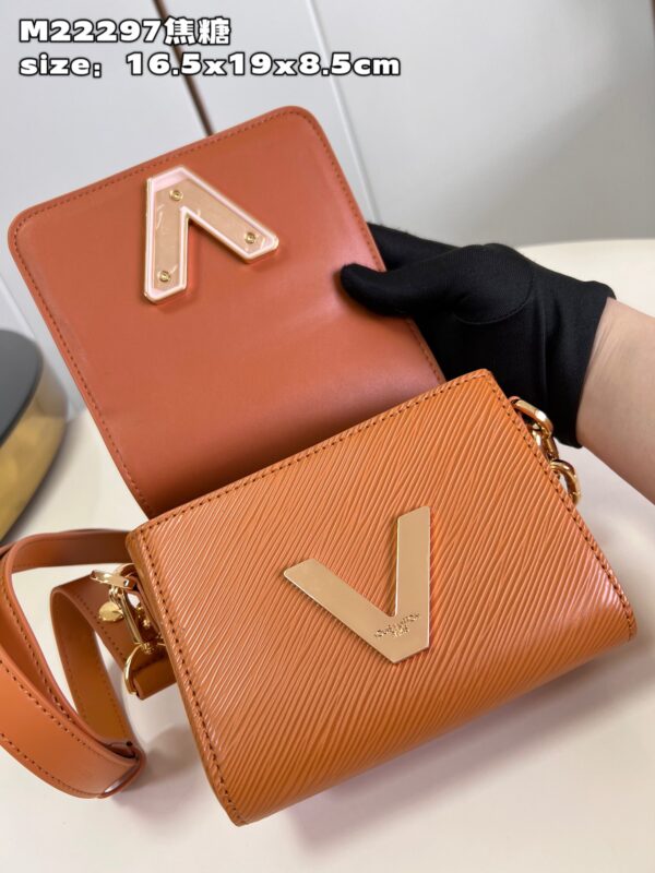 Louis Vuitton Twist Lock XL
