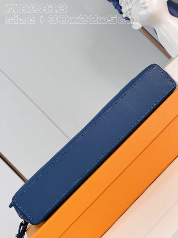 Louis Vuitton Takeoff Pouch