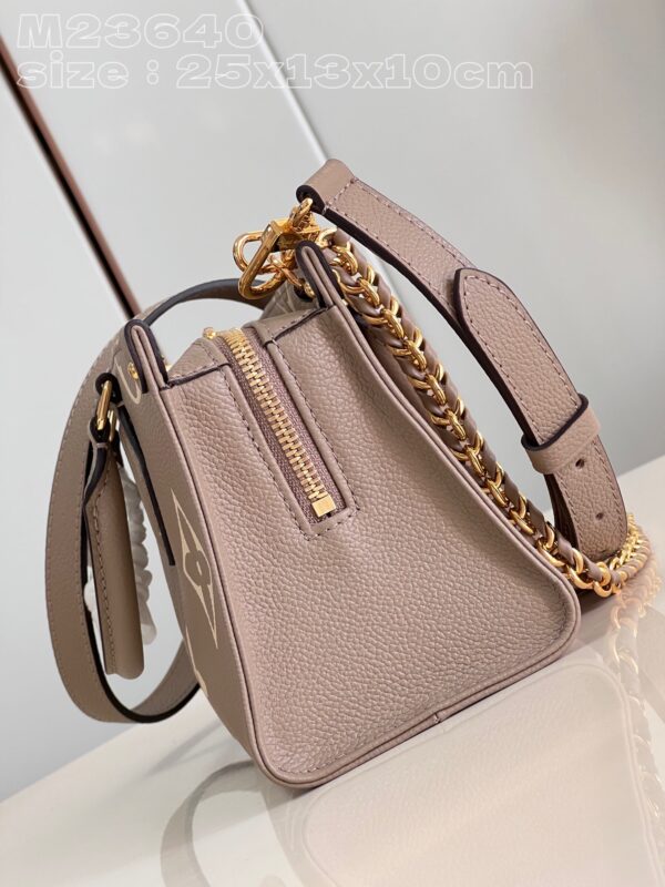 Louis Vuitton  OnTheGo East West