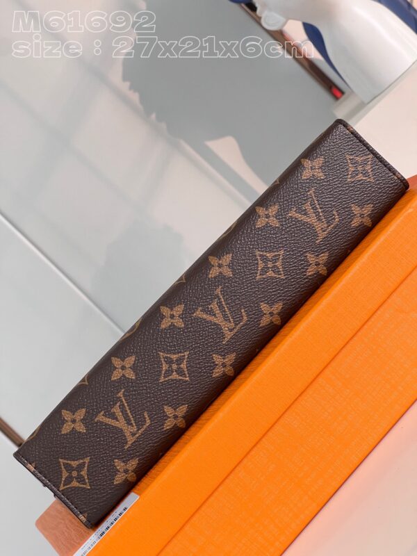 Louis Vuitton Pochette Voyage MM
