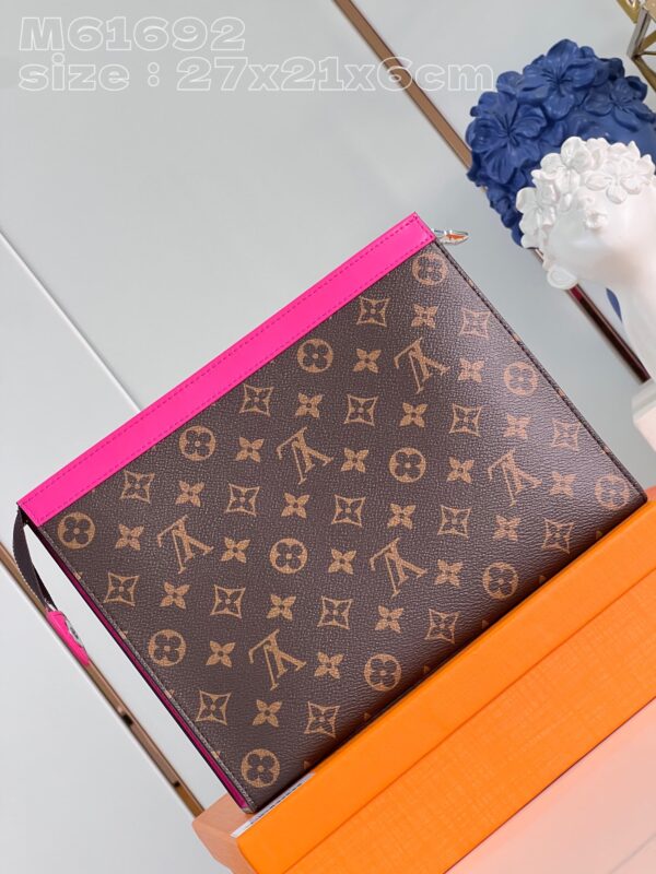 Louis Vuitton Pochette Voyage MM