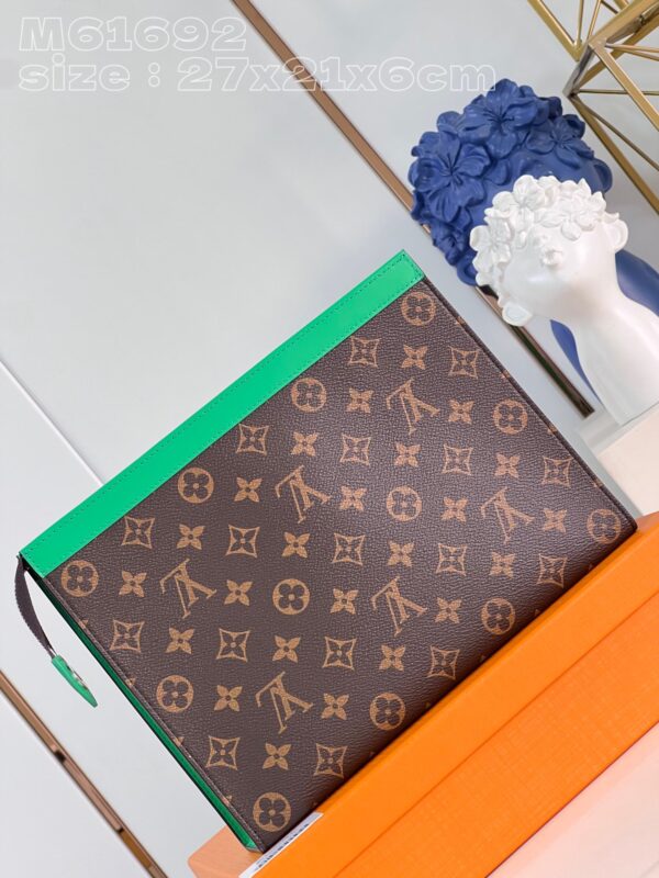 Louis Vuitton Pochette Voyage MM