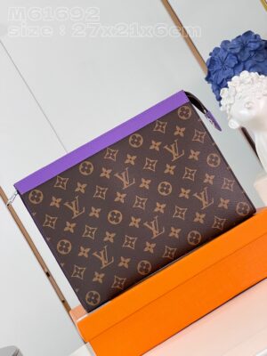 Louis Vuitton Pochette Voyage MM