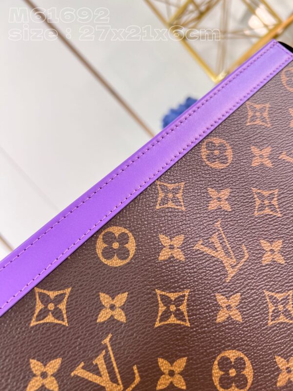 Louis Vuitton Pochette Voyage MM