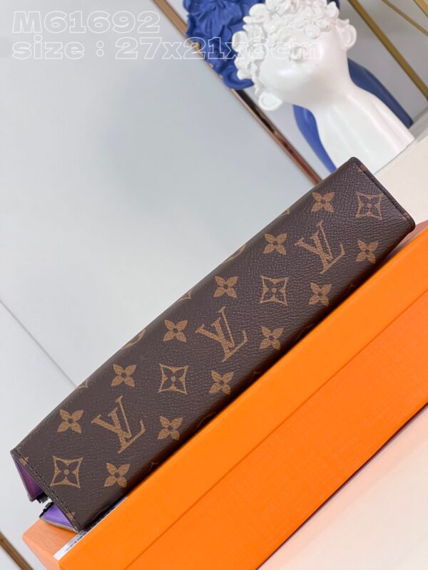 Louis Vuitton Pochette Voyage MM