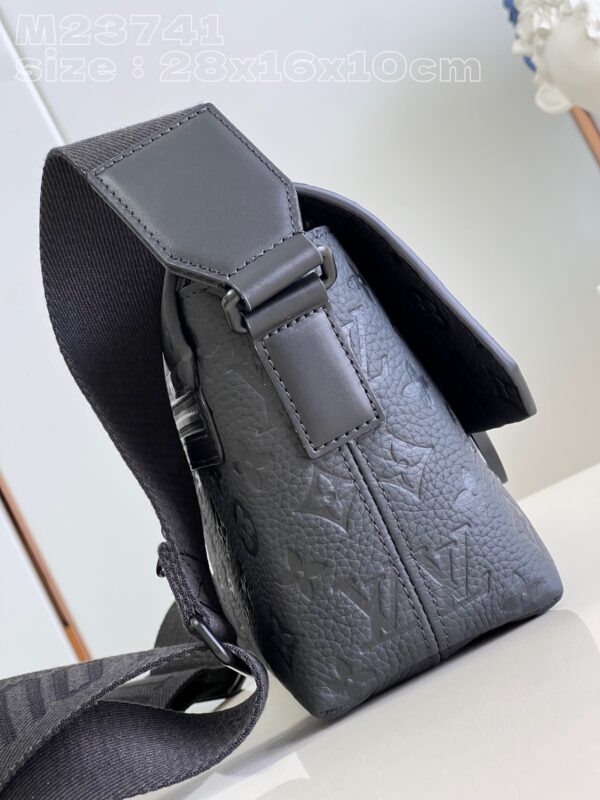 Louis Vuitton S-Cape Messenger