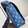 Louis Vuitton District PM