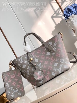 Louis Vuitton Blossom PM