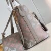 Louis Vuitton Blossom PM