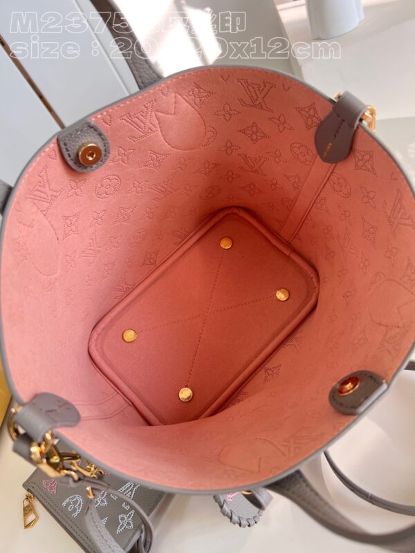 Louis Vuitton Blossom PM