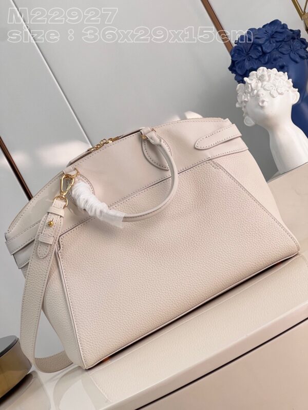 Louis Vuitton Lock It MM