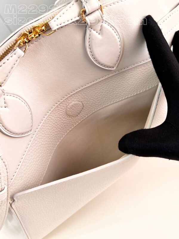 Louis Vuitton Lock It MM
