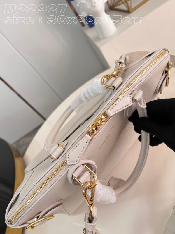 Louis Vuitton Lock It MM
