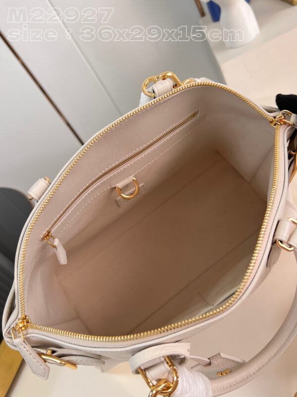 Louis Vuitton Lock It MM