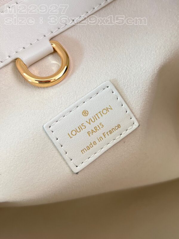 Louis Vuitton Lock It MM