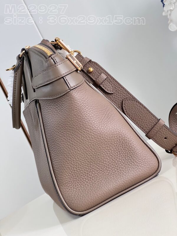 Louis Vuitton Lock It MM