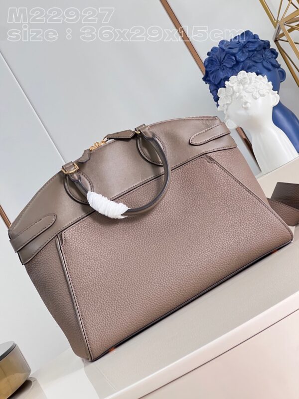 Louis Vuitton Lock It MM