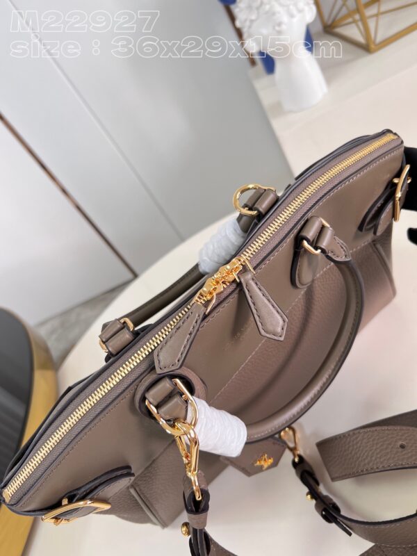 Louis Vuitton Lock It MM