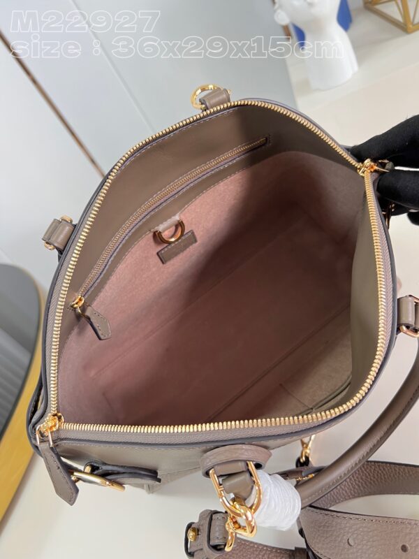Louis Vuitton Lock It MM