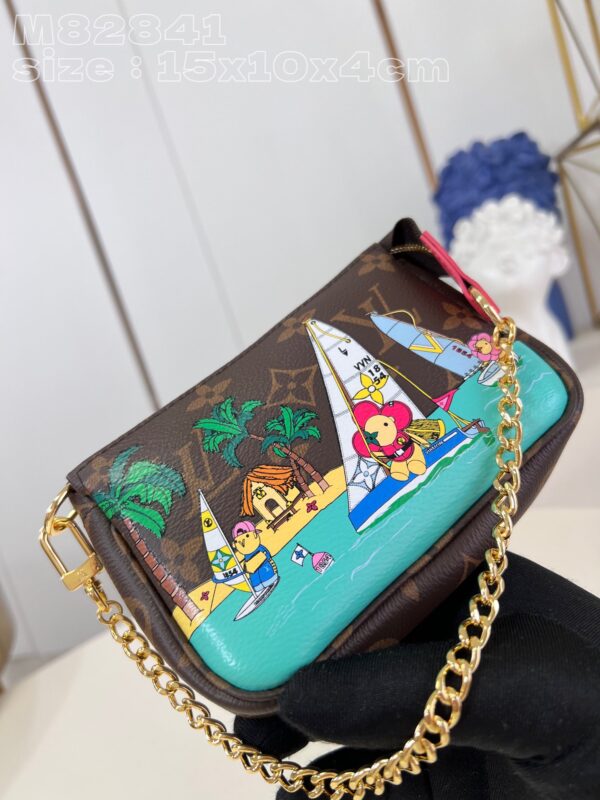 Louis Vuitton Mini Pochette Accessoires