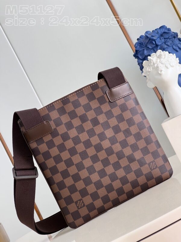 Louis Vuitton Damier Pochette Melville Crossbody Bag