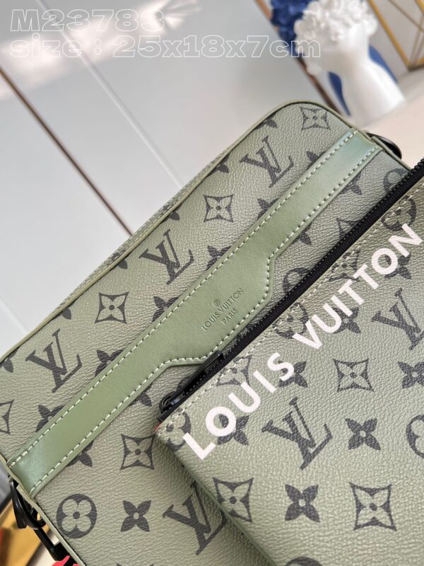Louis Vuitton Trio Messenger