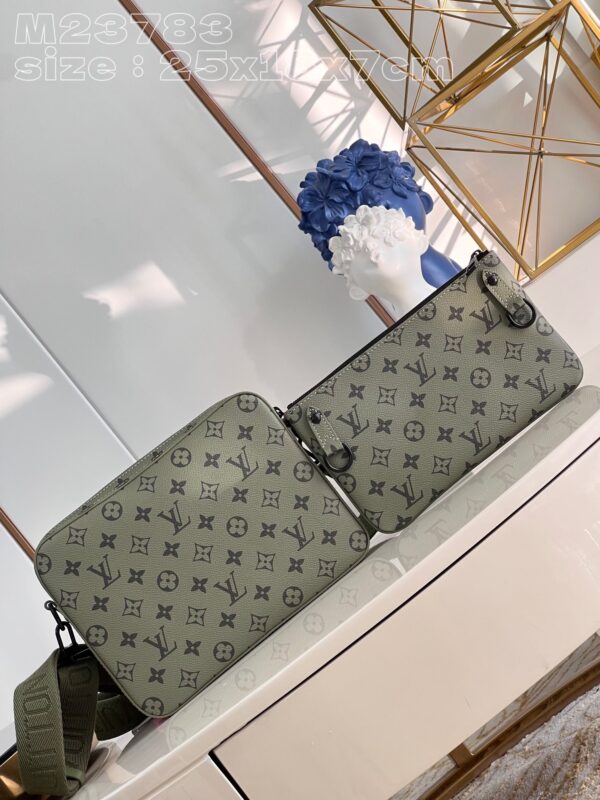 Louis Vuitton Trio Messenger