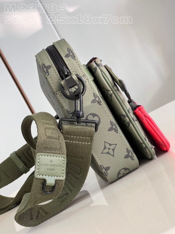 Louis Vuitton Trio Messenger