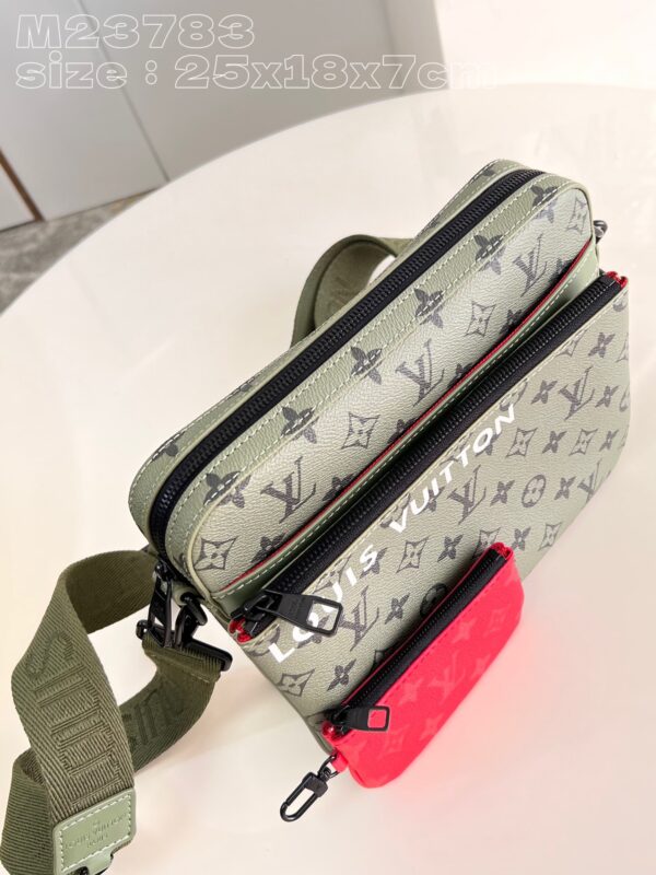 Louis Vuitton Trio Messenger