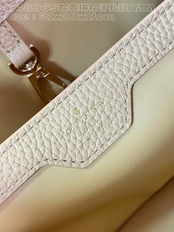 Louis Vuitton Capucines MM Handbag