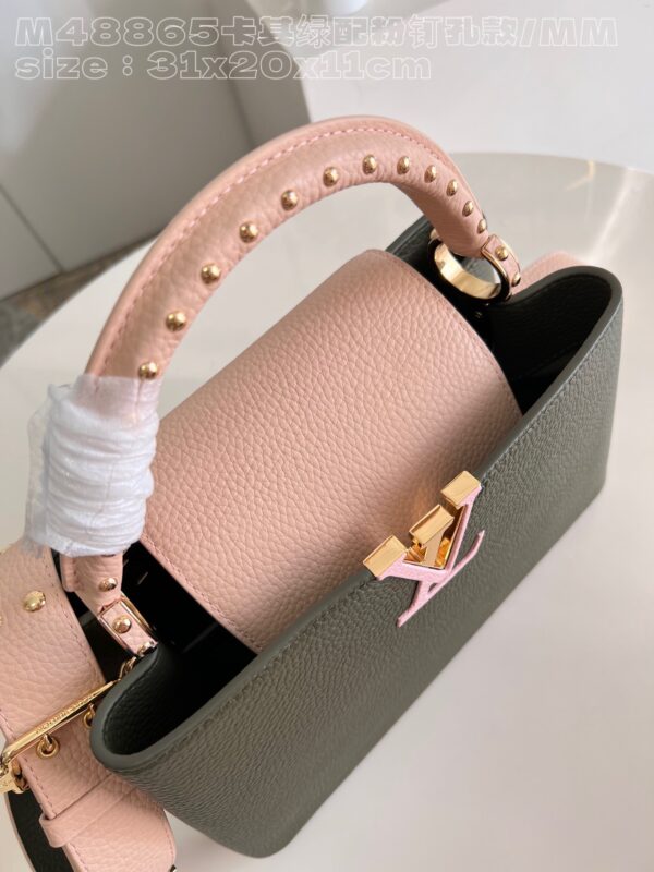 Louis Vuitton Capucines MM Handbag