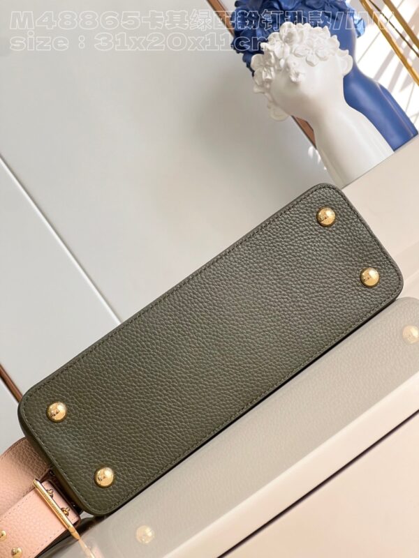 Louis Vuitton Capucines MM Handbag