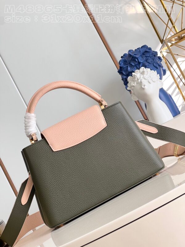 Louis Vuitton Capucines MM Handbag