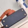 Louis Vuitton Capucines MM Handbag